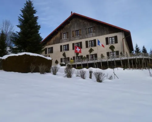 Le Castel Blanc Hôtels à : Châtelblanc
