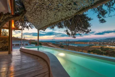 On the Rocks Antiparos Hotels near Glaraki cruises