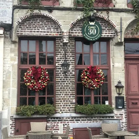 Leopold Hotel Oudenaarde Отели в г. Ауденарде