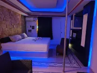 AUTO HOTEL CONSTELACION