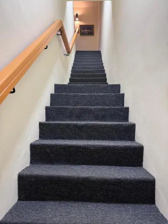 Sunshine Hotel Отели в г. Jempol