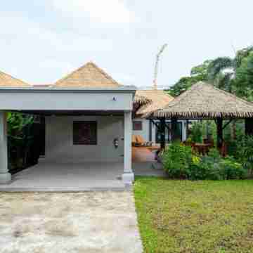 Setrova Pool Villa at Rawai Hotel Exterior