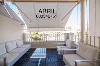 Abril Plaza de España Boutique