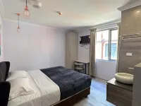 Sydney Riseon Hotel Hotels in Chippendale