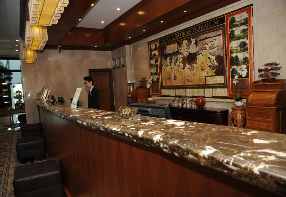 2. 더 카테리나 호..