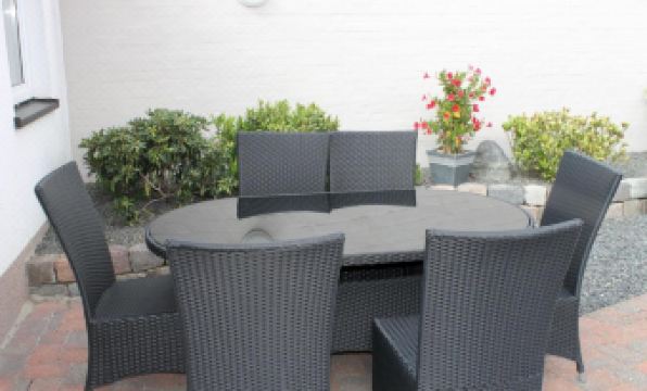 Privat one bedroom apartment with free parking - Housity