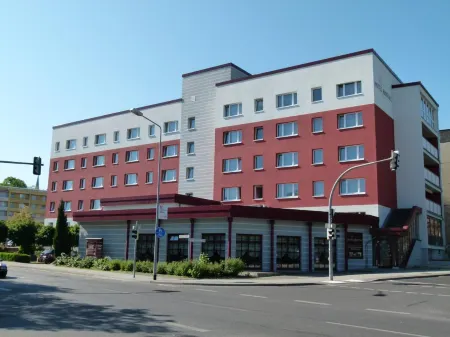 Hotel Kristall Отели в г. Грос-Дюбен