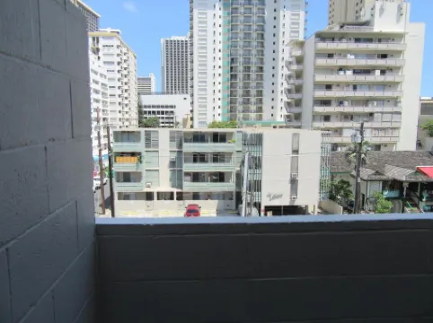 Waikiki Central Hotel - No Resort Fees