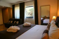Inatel Caparica Hotels near Sanctuary of Christ the King