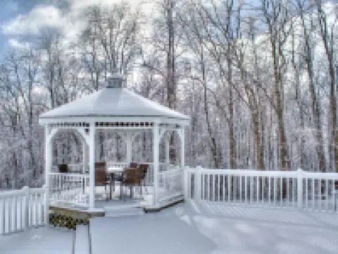 Los Gatos Bed & Breakfast Hotels in Yates County