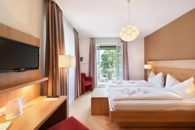 Waldhotel Unspunnen Hotels in Вильдерсвиль