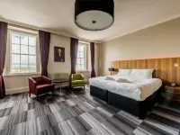 The Place Hotel Hotels near City Art Centre