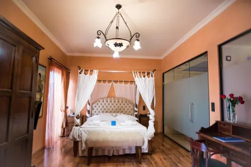 Anastazia Luxury Suites & Spa Hotels in Ostattika