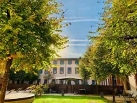 Abbaye des Capucins Spa & Resort Hotels in Montauban