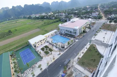 Muong Thanh Holiday Con Cuong Hotel