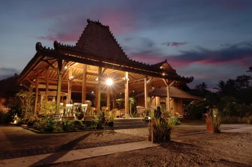 Bhumi Kasuryan Borobudur Hotels in Borobudur