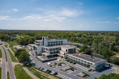 Van der Valk Hotel Nuland - 's-Hertogenbosch Hotel dekat Waterwingebied Nuland