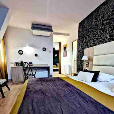 Grand Hôtel Brive Rooms