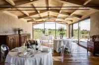 Country House Oliveto Sul Lago Hôtels à : Monterenzio