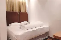 Staymaker Hotel Mohan Palace Hotels in Murshidabad