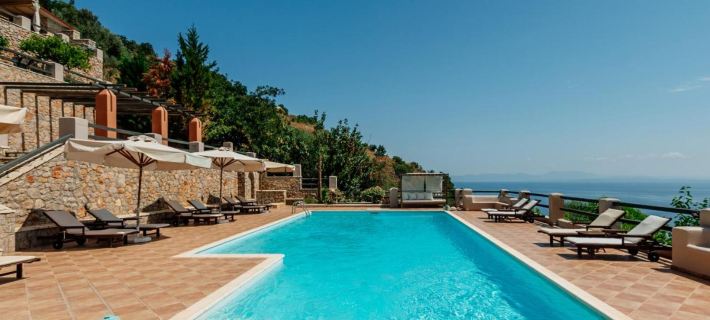 Apelon Tiritas Villas Hotels in Arcadia