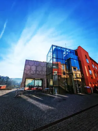 Hotel Rajská Zahrada Отели в г. Олешніце в Орліцкіх горах