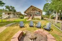 Tranquil Tool Home on Cedar Creek Fish and Kayak - Homestays