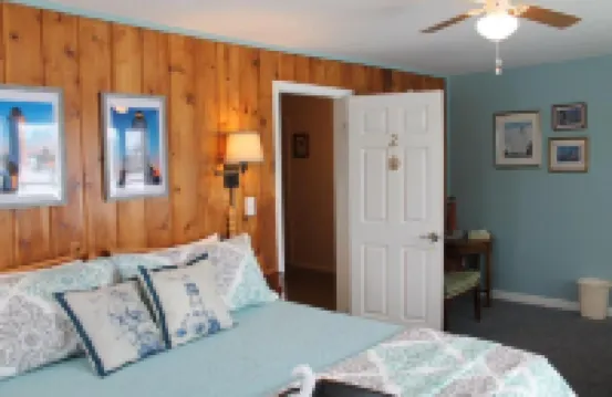 Chateau Country Inn and Captain's Cottage