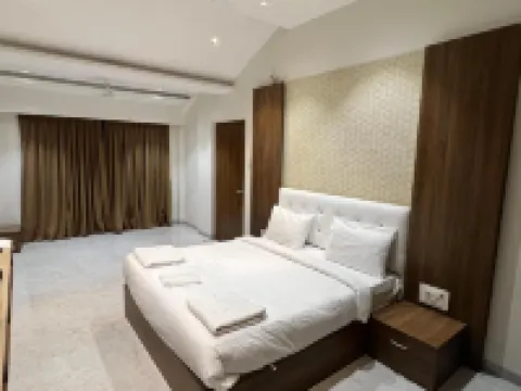 The Grand Leela Resort