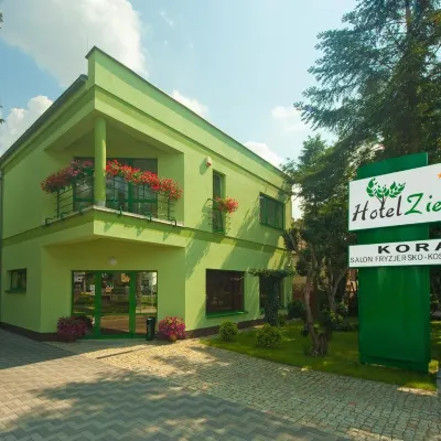 Hotel Zielony Отели рядом с достопримечательностью «Городской стадион в Познани»