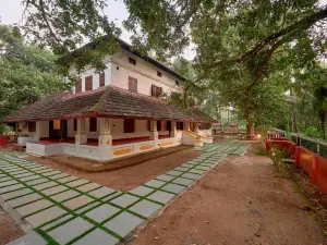 Seclude Karthika Nivas, Thrissur