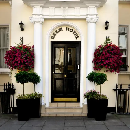 Reem Hotel Отели рядом с достопримечательностью «Эпсли Хаус»