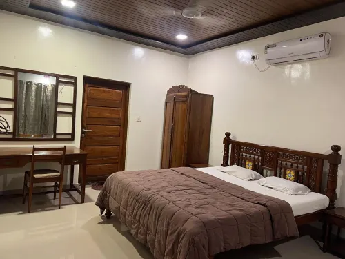 Reveridge Flora Cottage Private 3 BHK Forest Villa in Matheran - Pysäköinti