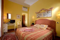 Atika & Atif - Casa Villa Gardenia Venice