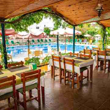 Bezay Hotel Dining/Meeting Rooms