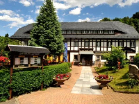 Wanderhotel Sonnebergbaude Hotels in Waltersdorf
