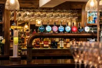The Queen's Arms Hotels in East Garston