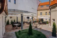 Haller Boutique