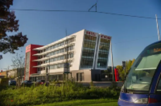 Hôtel Restaurant Athena Spa