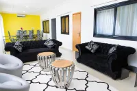 Maxwell Court Apartments