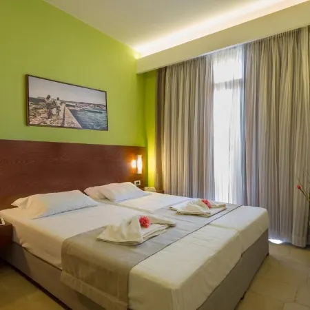 Oscar Suites & Village
