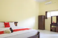 RedDoorz Syariah Near Balai Kota Probolinggo 2
