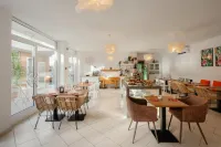 I Cinque Pini Hotels in Follonica