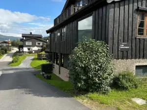 Lom Apartment