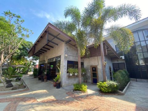 เดอะ พิคเจอร์ บุ๊ค เกสท์เฮ้าส์