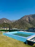 Sunrise Resort فنادق في Shivpuri