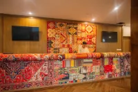 Brocade Backpacker Hotel a