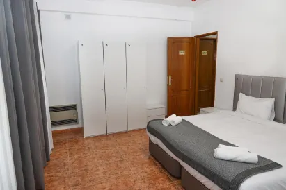 Lisbon Home Host