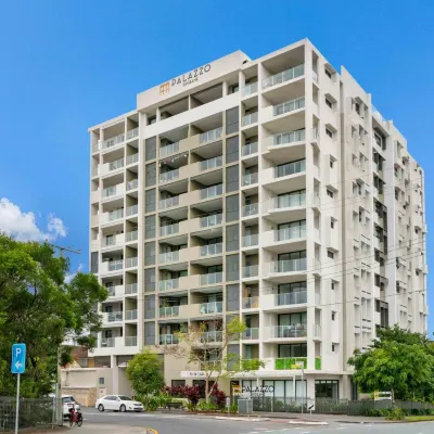 Timi Property Hotels near Woolloongabba Art Gallery