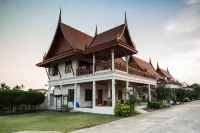 ThaiHome Resort
